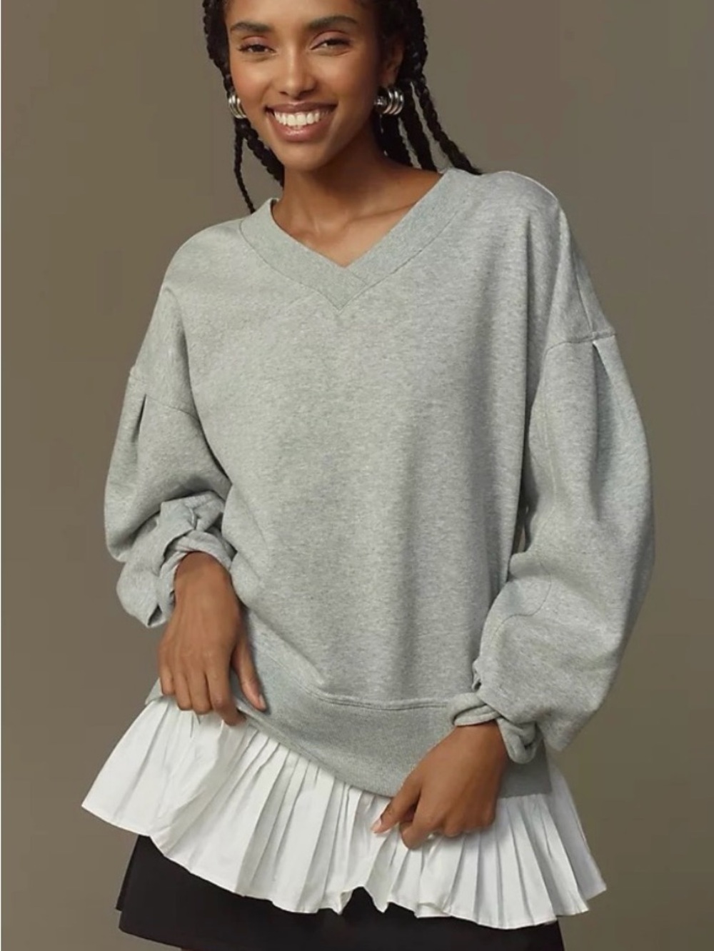 Anthropologie Maeve Gray V-Neck Twofer Knit
Pullover